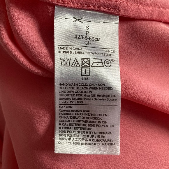 Banana Republic Scalloped Shell - Picture 5 of 6